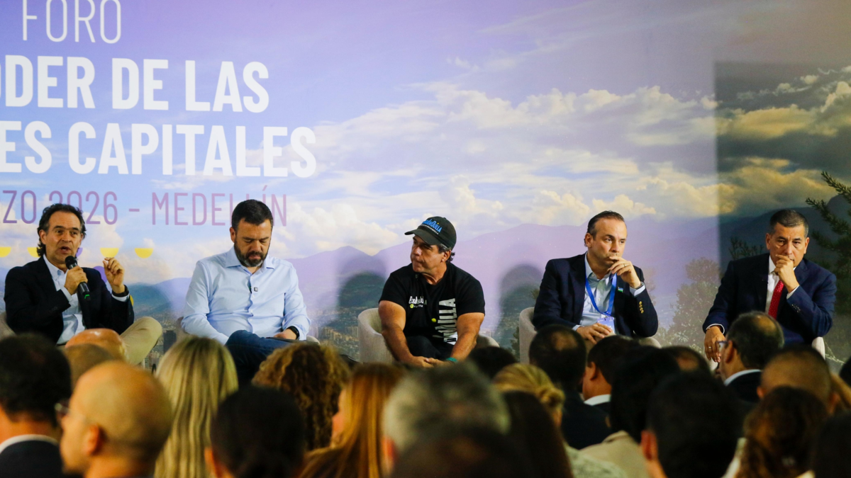 los alcaldes de Medellín, Bogotá, Barranquilla, Cali y Cartagena presentaron los mayores logros y desafíos de sus mandatos

 – En la mira