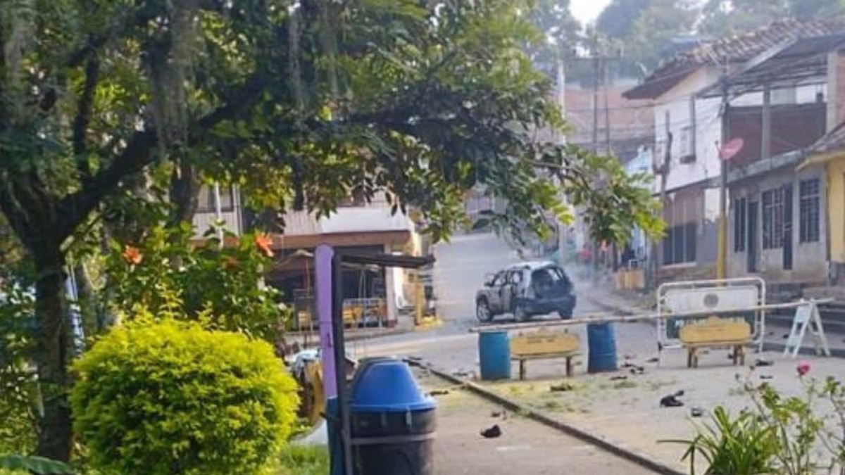 El miedo vuelve a esta región gracias al grupo “Mordisco”.

 – En la mira