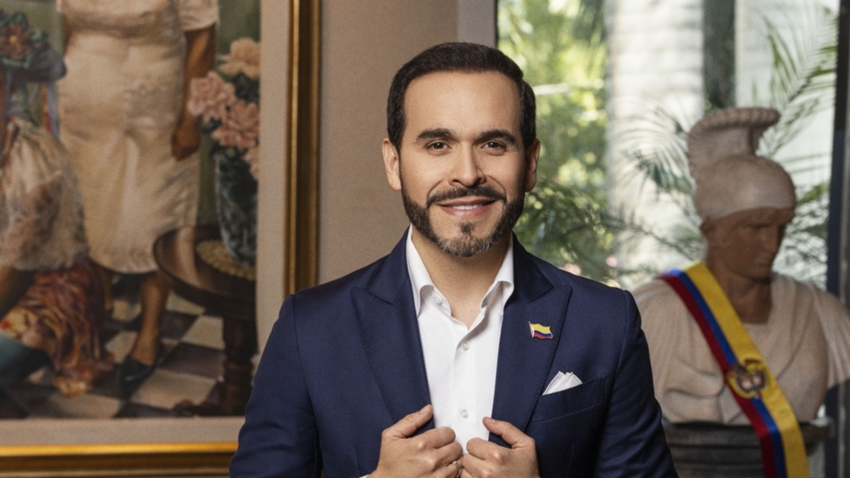 Acusaciones cruzadas de supuestas escuchas telefónicas

 – En la mira