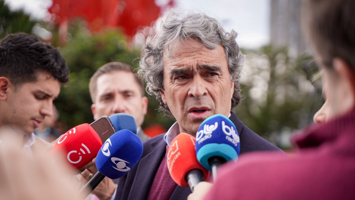 Sergio Fajardo dice que “el odio de Petros hacia Medellín y Antioquia no es aceptable”

 – En la mira