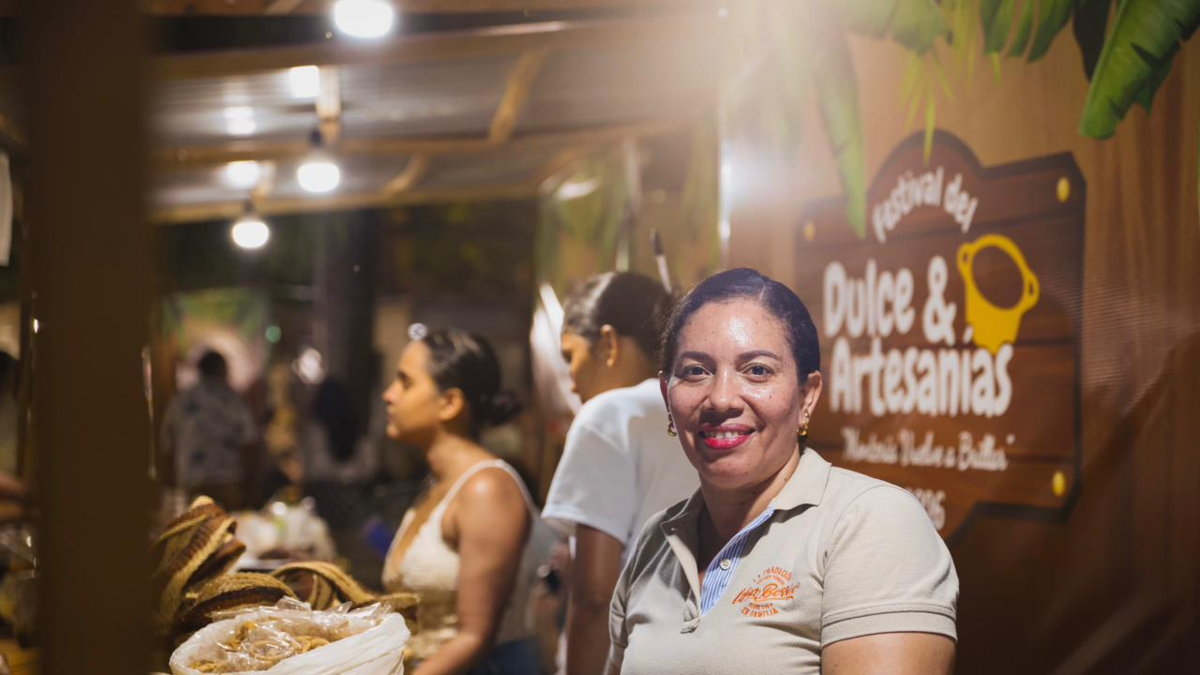 Mujeres afectadas por la inundación en Córdoba son las heroínas de la Fiesta de los Dulces, que se realiza en Montería durante la Semana Santa

 – En la mira