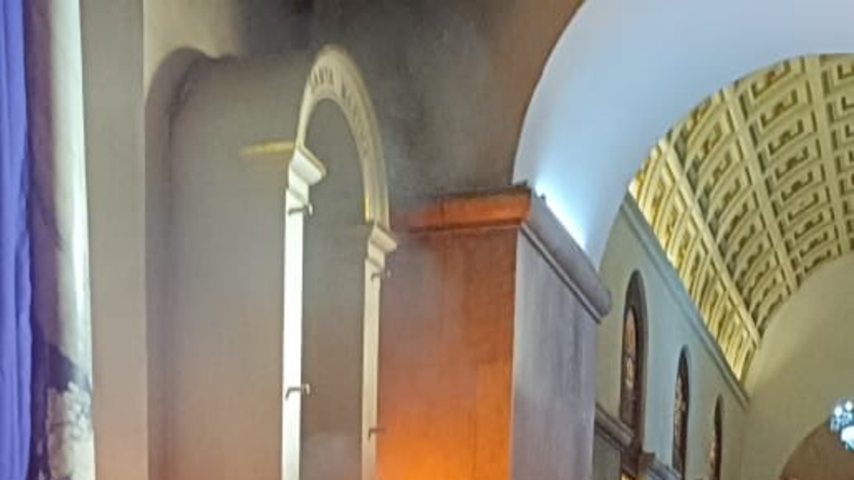 Estas fueron las causas del incendio que causó pánico en la Catedral Basílica de Santa Marta, un templo con casi cinco siglos de historia

 – En la mira