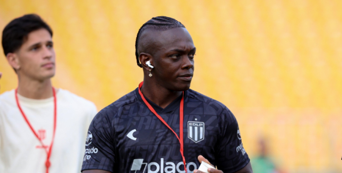 Edwuin Cetré habló sobre su regreso al Atanasio Girardot

 – En la mira