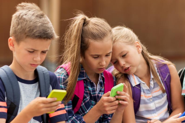 Restringir redes de menores Colombia: Así avanza la ley de protección a la niñez – EXTRA

 – En la mira